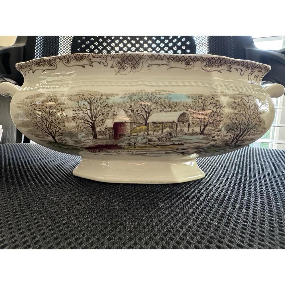Vintage Kensington Shakespeare’s Sonnets Anne Hathaway’s Cottage Tureen (no lid)